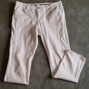 EUC DKNY Jeans Sz 12 white jeans